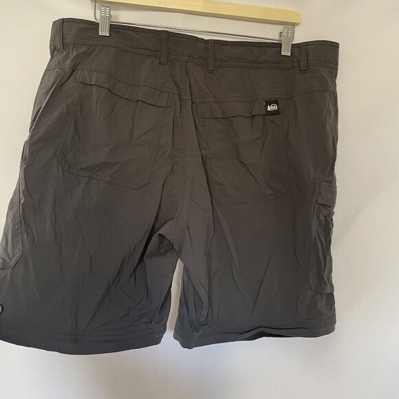 REI Co-Op Mens Cargo Shorts 40W X 30L Gray Nylon With Pockets & Belt Loops - Picture 6 of 10